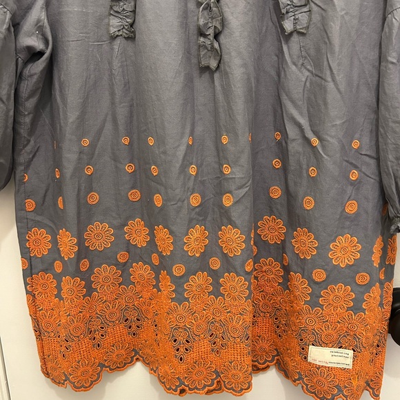ODD MOLLY 100% COTTON GRAY BLOUSE WITH INTRICATE EMBROIDERY SIZE 2/MEDIUM - Picture 5 of 10
